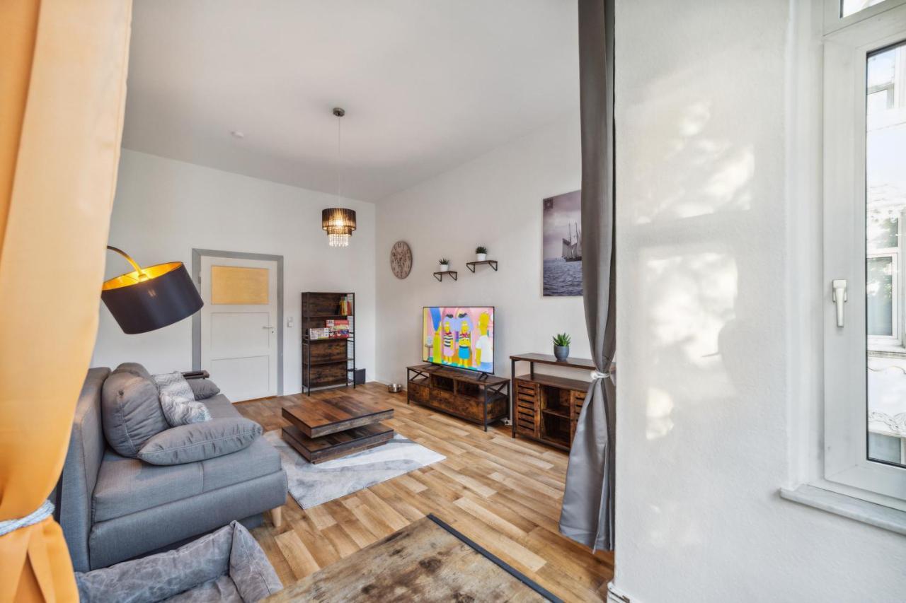 Infinity Stay: Bis Zu 4 Personen Zentrum Wassernah Netflix Wilhelmshaven Luaran gambar