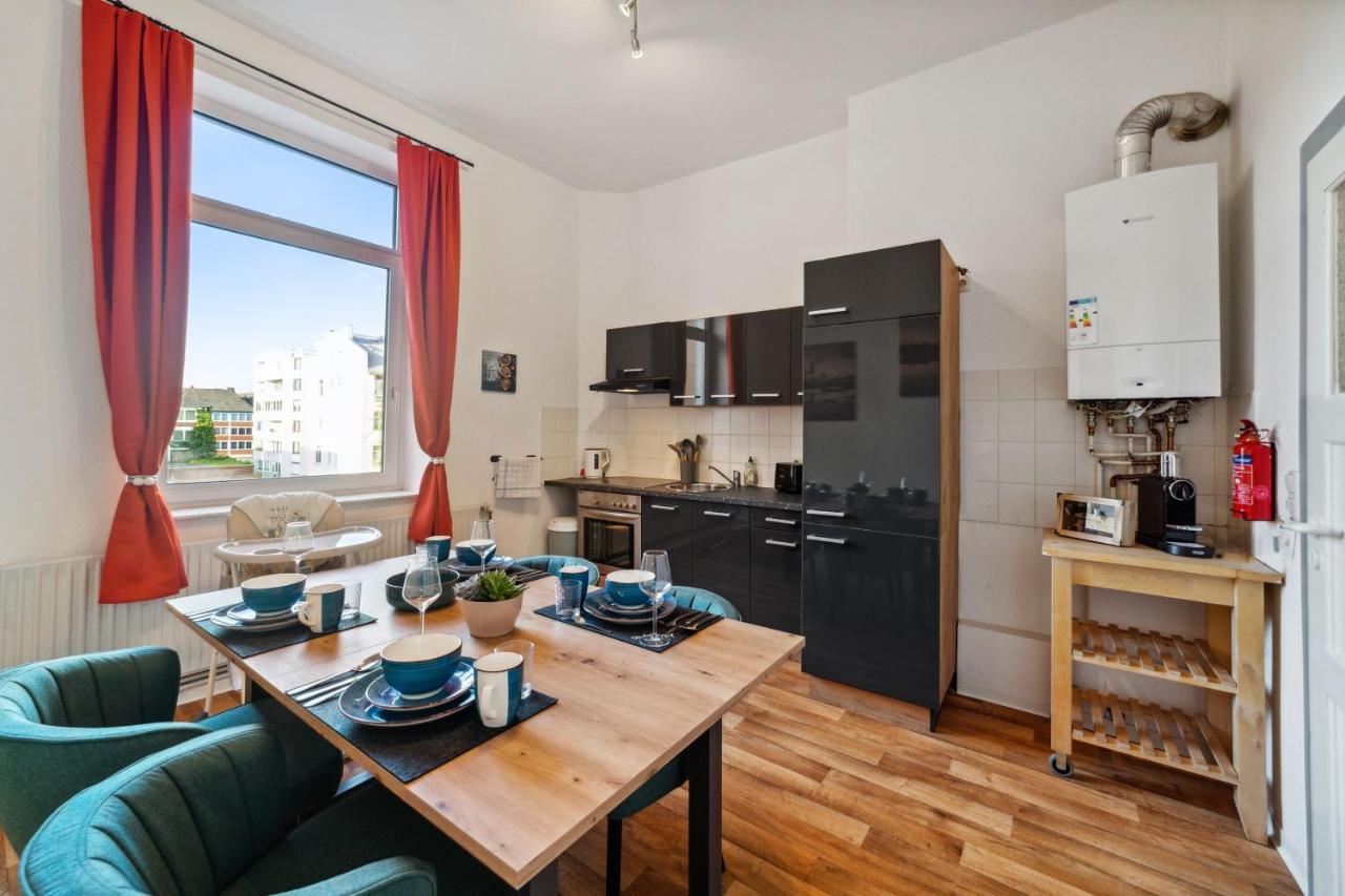 Infinity Stay: Bis Zu 4 Personen Zentrum Wassernah Netflix Wilhelmshaven Luaran gambar