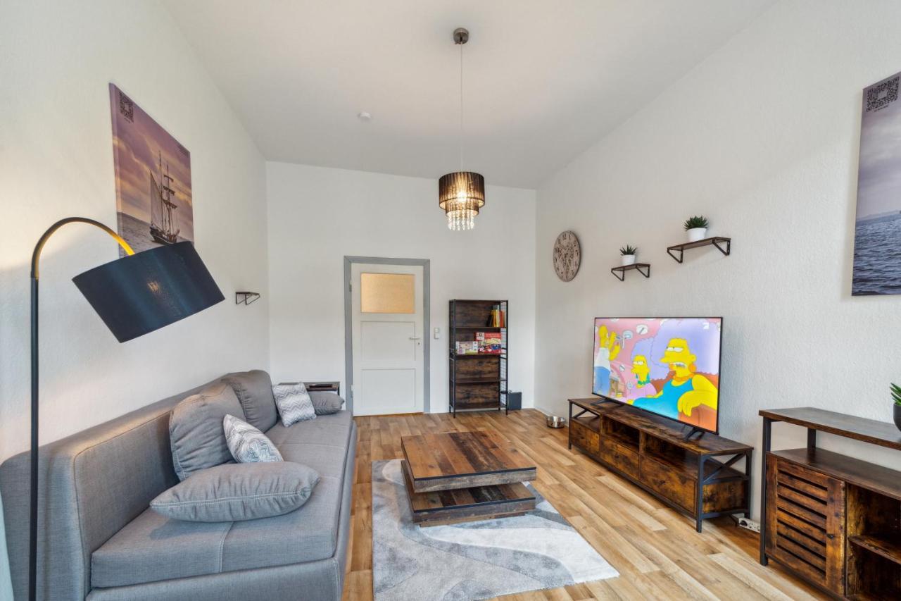 Infinity Stay: Bis Zu 4 Personen Zentrum Wassernah Netflix Wilhelmshaven Luaran gambar