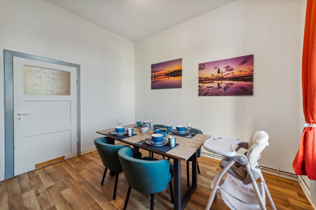 Infinity Stay: Bis Zu 4 Personen Zentrum Wassernah Netflix Wilhelmshaven Luaran gambar