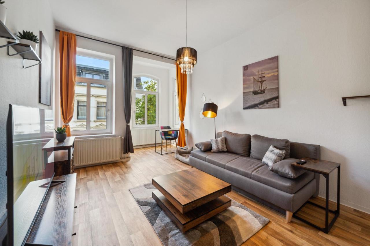 Infinity Stay: Bis Zu 4 Personen Zentrum Wassernah Netflix Wilhelmshaven Luaran gambar